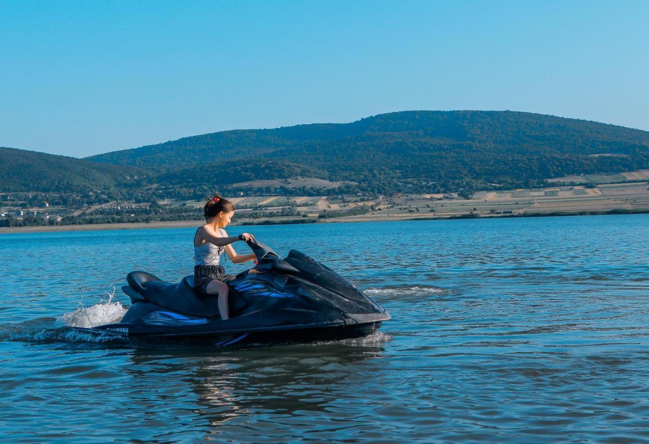 Laguna Beach Club Bazaleti Lake Dushet'i Luaran gambar